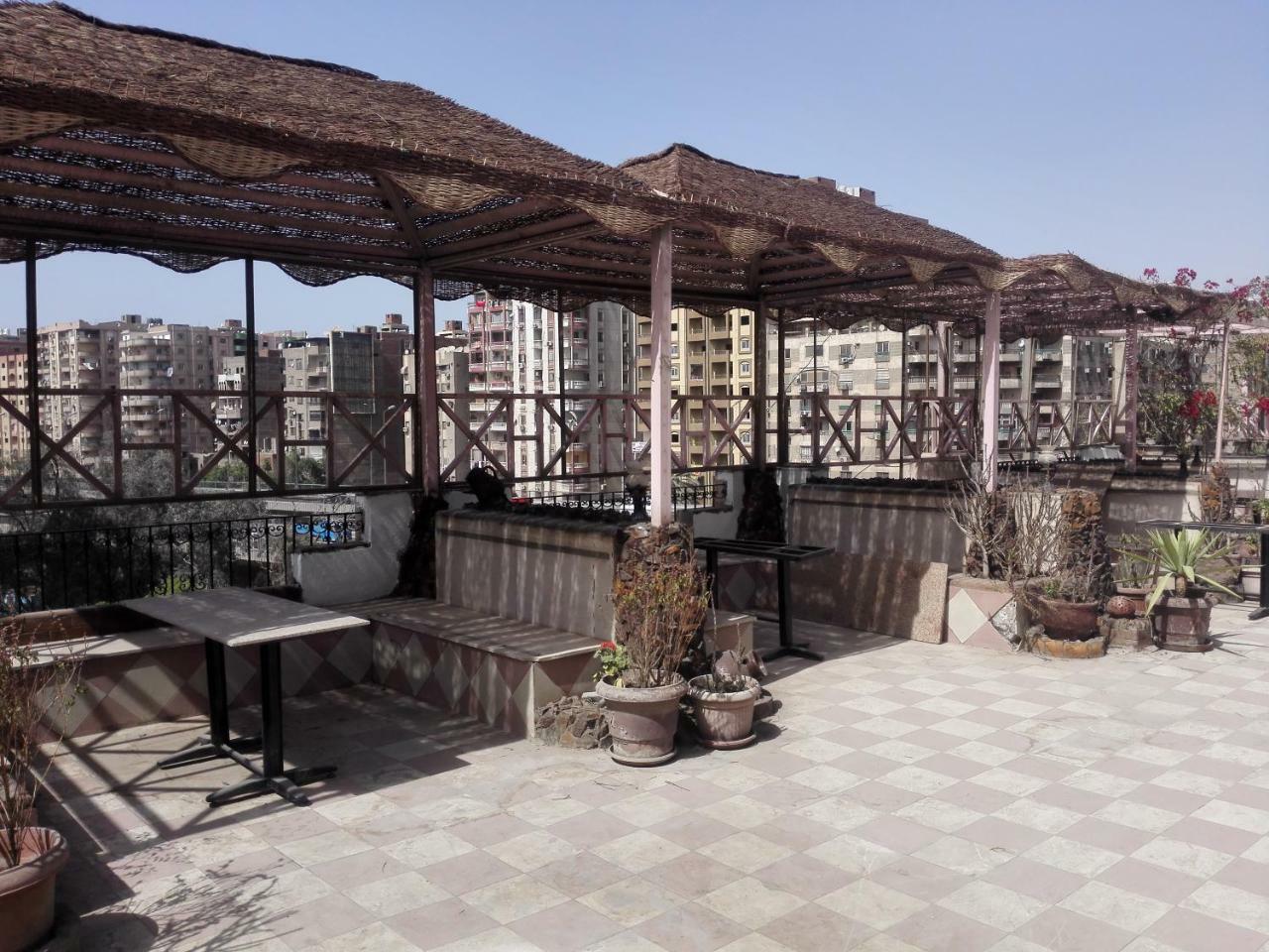 Royal Pyramids Hotel Cairo Exterior photo